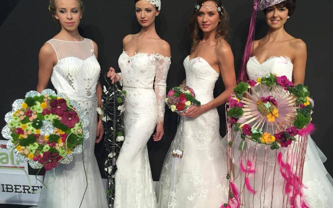 Desfile de novias de la diseñadora valenciana Josefina Huerta en Feria Valencia